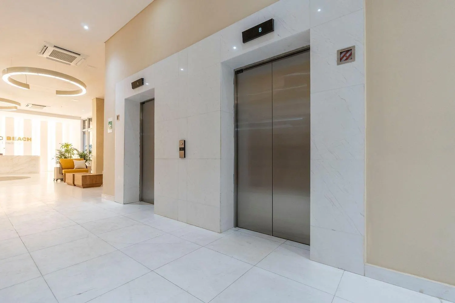 Apartment Cb1242 Crespo Suite Frente Aeropuerto Vista-Lago Cartagena Colombia