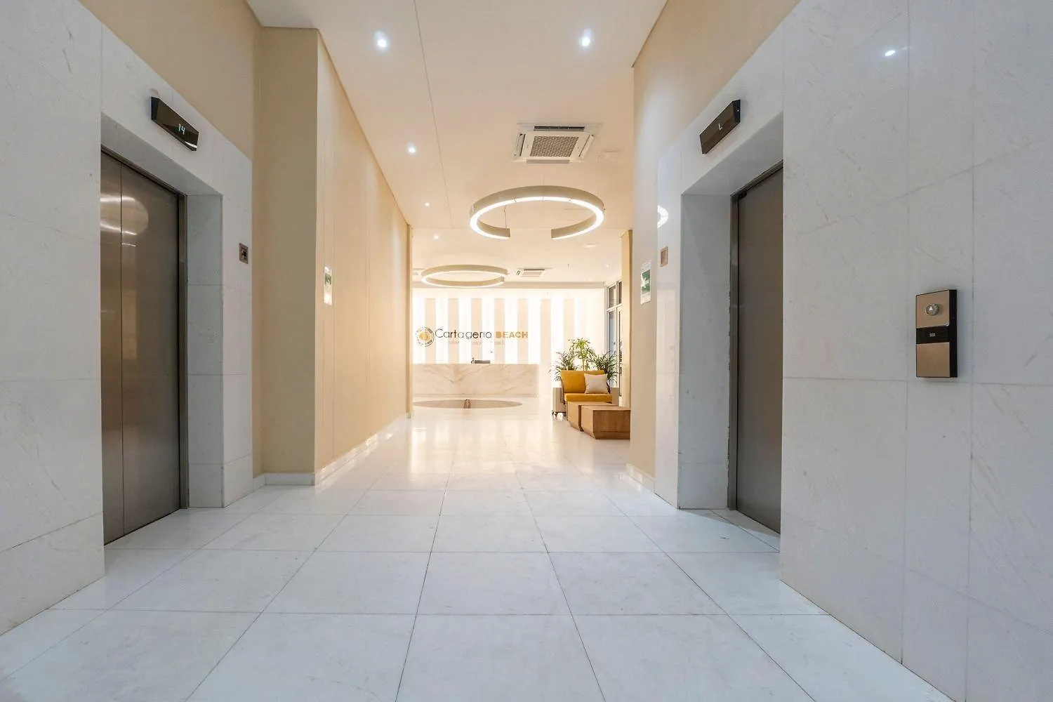Cb1242 Crespo Suite Frente Aeropuerto Vista-Lago Cartagena Apartment